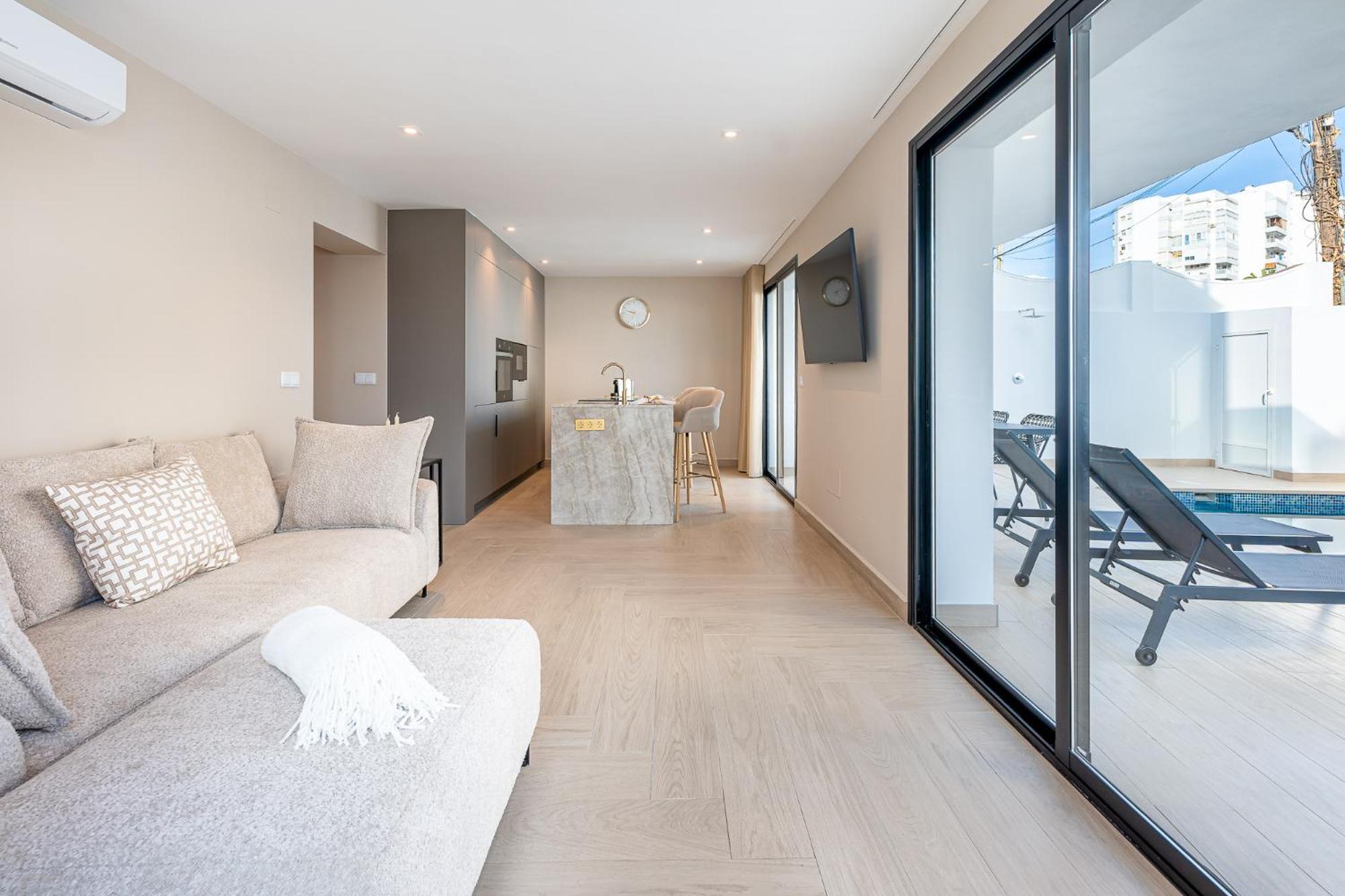 Malaga Vacation Five Minutes From The Port Of Pool And Sun Appartement