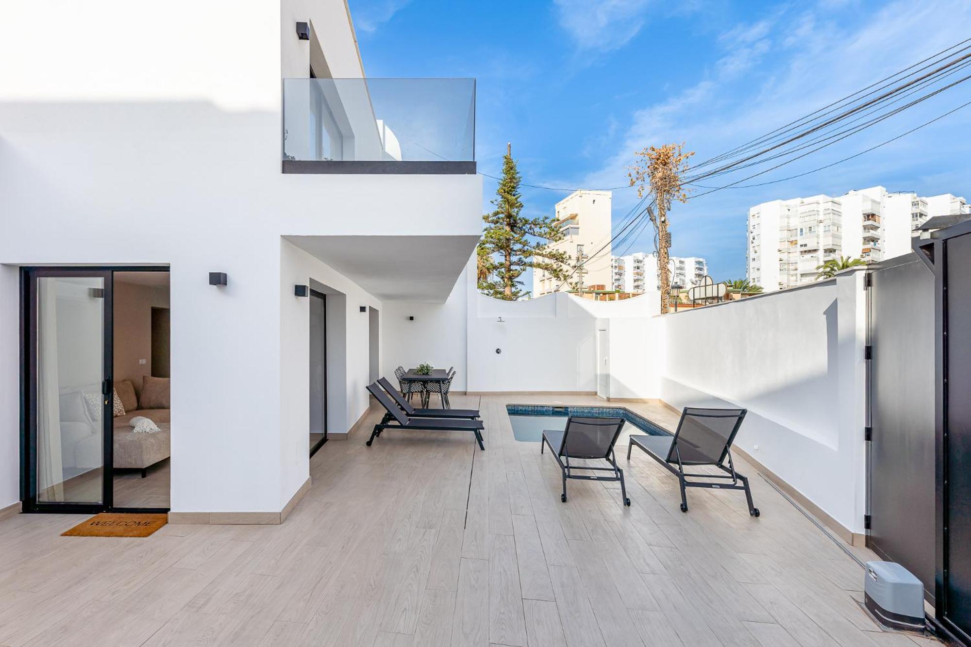 Malaga Vacation Five Minutes From The Port Of Pool And Sun *